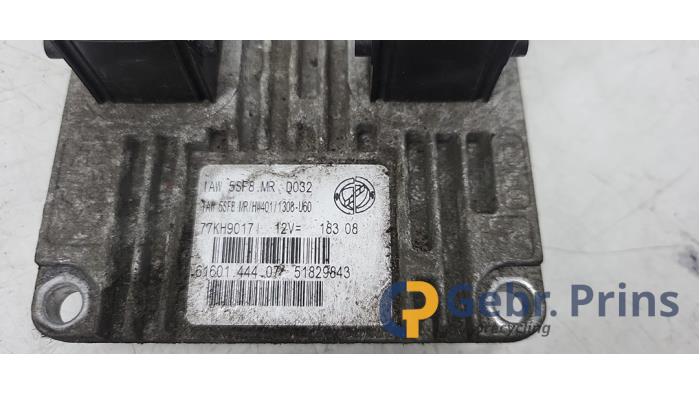 Used Ignition lock + computer Fiat 500 (312) 1.2 Price € 150,00 Margin scheme offered by Autorec. Gebr. Prins b.v.