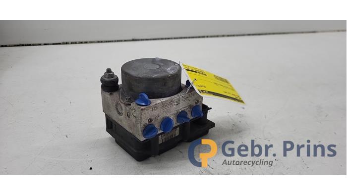Begagnade ABS-pump Opel Corsa D 1.2 16V Pris € 125,00 Marginaltabell erbjuds av Autorec. Gebr. Prins b.v.