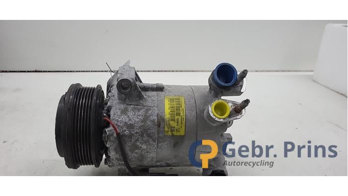 Gebrauchte Klimapumpe Ford C-Max (DXA) 1.0 Ti-VCT EcoBoost 12V 125 Preis € 100,00 Margenregelung angeboten von Autorec. Gebr. Prins b.v.