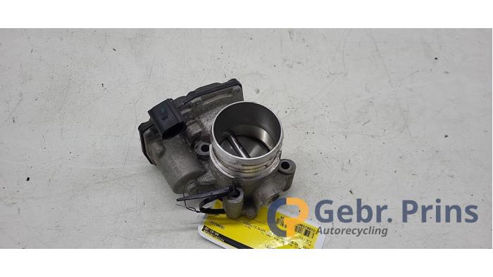 Gebrauchte Drosselklappengehäuse Ford Ka+ 1.2 Preis € 30,00 Margenregelung angeboten von Autorec. Gebr. Prins b.v.