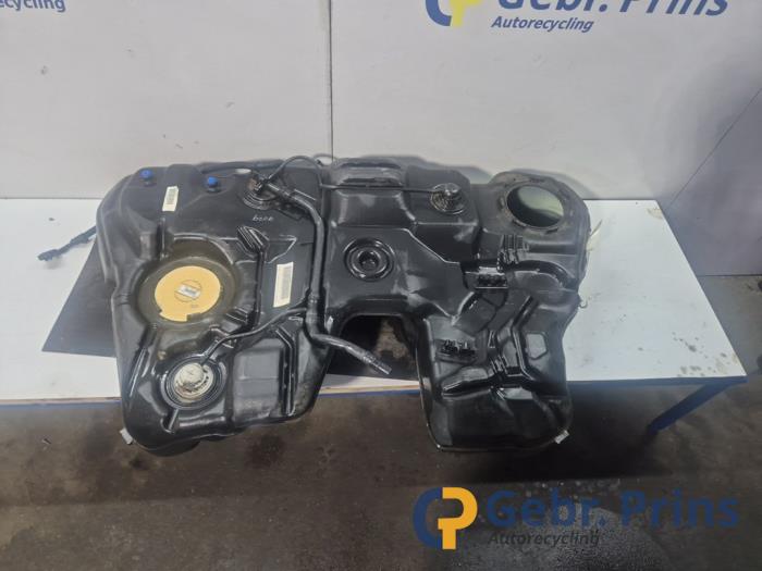 Begagnade Tank Volvo V60 I (FW/GW) 2.0 T5 16V Pris € 150,00 Marginaltabell erbjuds av Autorec. Gebr. Prins b.v.