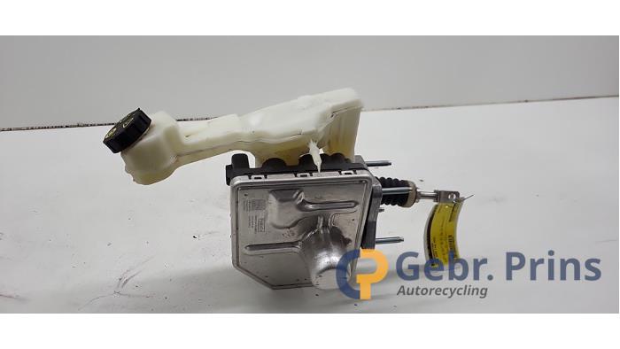 Usagé Servo frein Ford Kuga III (DFK) 2.5 PHEV 16V Prix € 400,00 Règlement à la marge proposé par Autorec. Gebr. Prins b.v.
