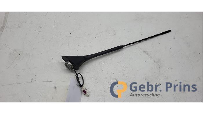 Używane Antena Seat Ibiza IV (6J5) 1.2 TSI Cena € 25,00 Procedura marży oferowane przez Autorec. Gebr. Prins b.v.