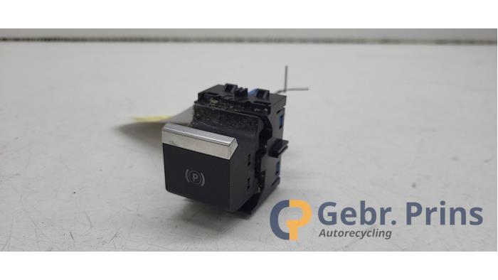 Gebrauchte Handbremse Schalter Citroen C4 Berline (BA/BB/BC) 1.2 PureTech 130 12V Preis € 20,00 Margenregelung angeboten von Autorec. Gebr. Prins b.v.