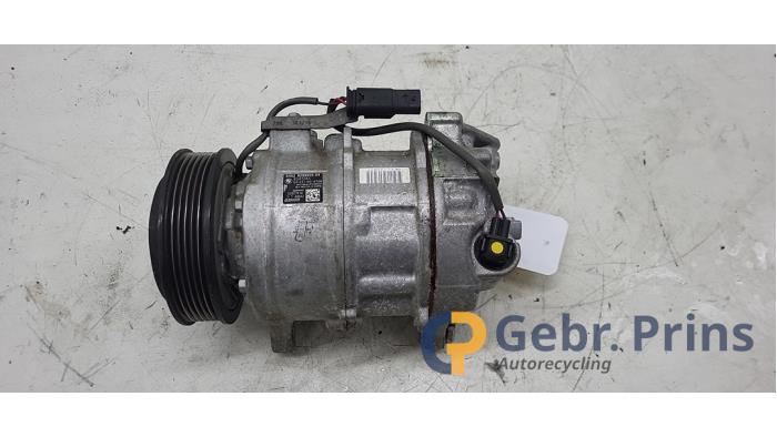 Usagé Pompe clim BMW 1 serie (F20) 120i 2.0 16V Prix € 100,00 Règlement à la marge proposé par Autorec. Gebr. Prins b.v.