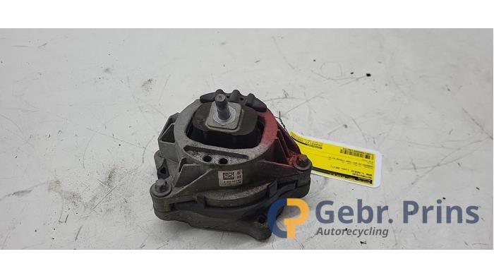 Usagé Support moteur BMW 1 serie (F20) 120i 2.0 16V Prix € 20,00 Règlement à la marge proposé par Autorec. Gebr. Prins b.v.