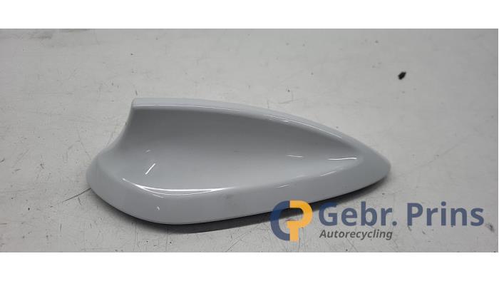 Używane Antena BMW 1 serie (F20) 120i 2.0 16V Cena € 30,00 Procedura marży oferowane przez Autorec. Gebr. Prins b.v.