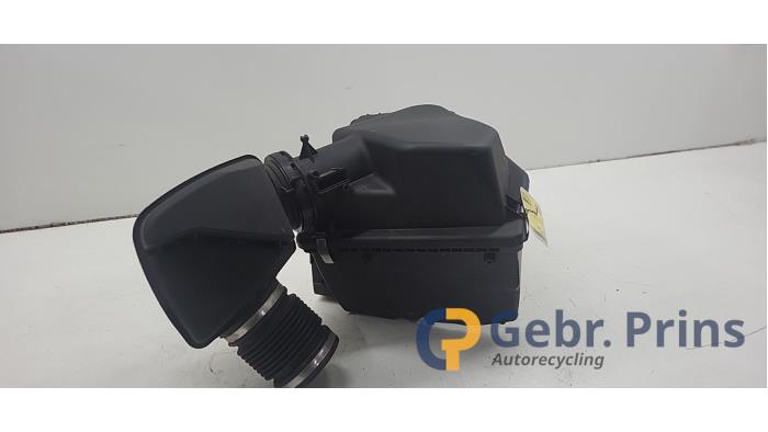 Begagnade Luftfilterhus BMW 1 serie (F20) 120i 2.0 16V Pris € 60,00 Marginaltabell erbjuds av Autorec. Gebr. Prins b.v.