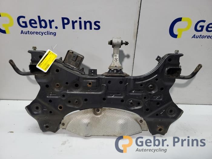 Used Subframe Kia Ceed Sportswagon (CDF) 1.0i T-GDi 12V Price € 175,00 Margin scheme offered by Autorec. Gebr. Prins b.v.