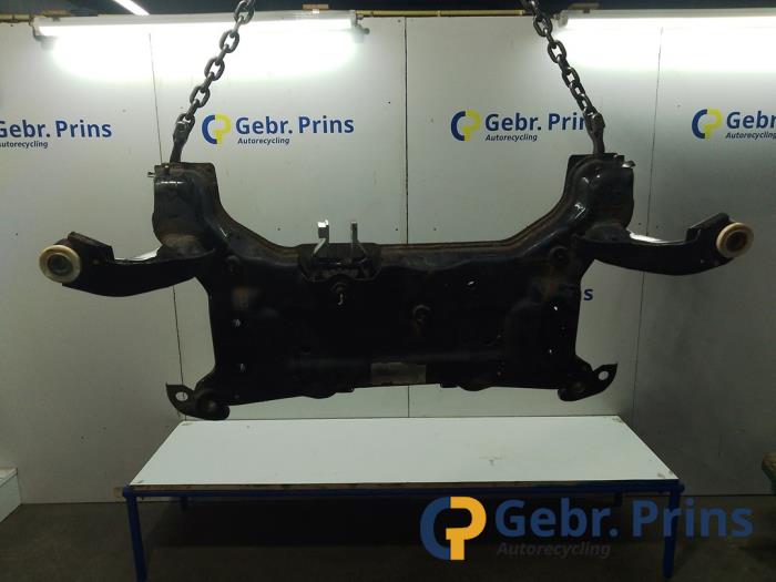 Begagnade Underram Volvo V40 (MV) 1.6 T3 GTDi 16V Pris € 100,00 Marginaltabell erbjuds av Autorec. Gebr. Prins b.v.
