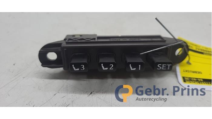 Seat memory switch