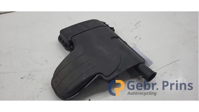 Begagnade Luftfilterhus Toyota Aygo (B10) 1.0 12V VVT-i Pris € 25,00 Marginaltabell erbjuds av Autorec. Gebr. Prins b.v.