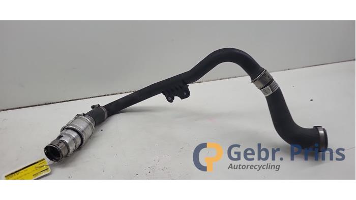 Gebrauchte Intercooler Rohr Kia Ceed Sportswagon (CDF) 1.0i T-GDi 12V Preis € 75,00 Margenregelung angeboten von Autorec. Gebr. Prins b.v.