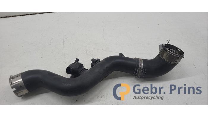 Gebrauchte Intercooler Rohr Kia Ceed Sportswagon (CDF) 1.0i T-GDi 12V Preis € 75,00 Margenregelung angeboten von Autorec. Gebr. Prins b.v.