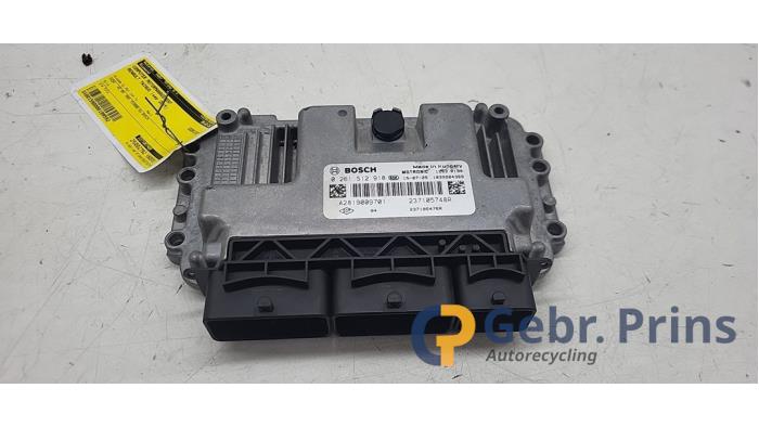 Used Engine management computer Renault Twingo III (AH) 1.0 SCe 70 12V Price € 125,00 Margin scheme offered by Autorec. Gebr. Prins b.v.