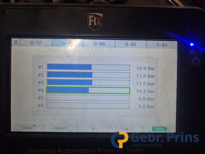 Engine from a Renault Twingo II (CN) 1.2 16V 2008