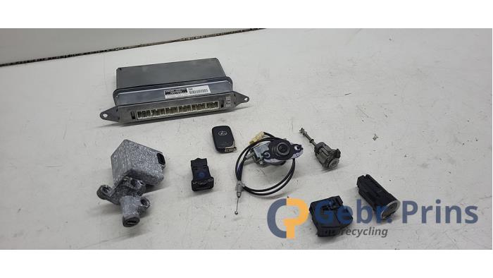Used Ignition lock + computer Lexus IS (E2) 250 2.5 V6 24V Price € 250,00 Margin scheme offered by Autorec. Gebr. Prins b.v.