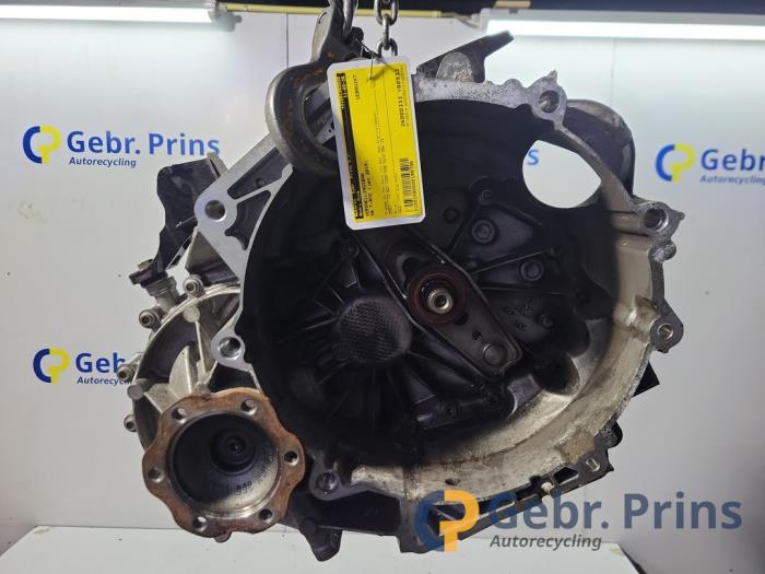 Gebrauchte Getriebe Volkswagen T-Roc I 1.0 TSI 12V BlueMotion Preis € 750,00 Margenregelung angeboten von Autorec. Gebr. Prins b.v.