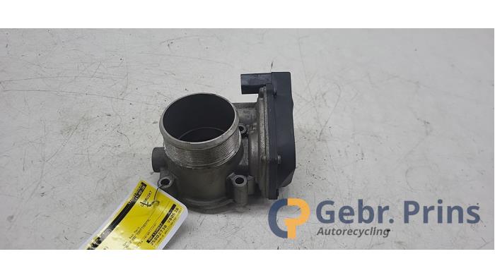 Usagé Boitier papillon Audi A4 Avant (B8) 2.0 TFSI 16V Prix € 30,00 Règlement à la marge proposé par Autorec. Gebr. Prins b.v.