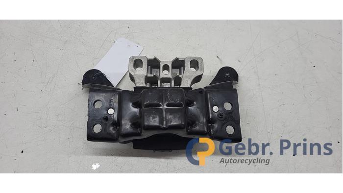 Usagé Support moteur Skoda Karoq 1.5 TSI 16V Prix € 35,01 Prix TTC proposé par Autorec. Gebr. Prins b.v.