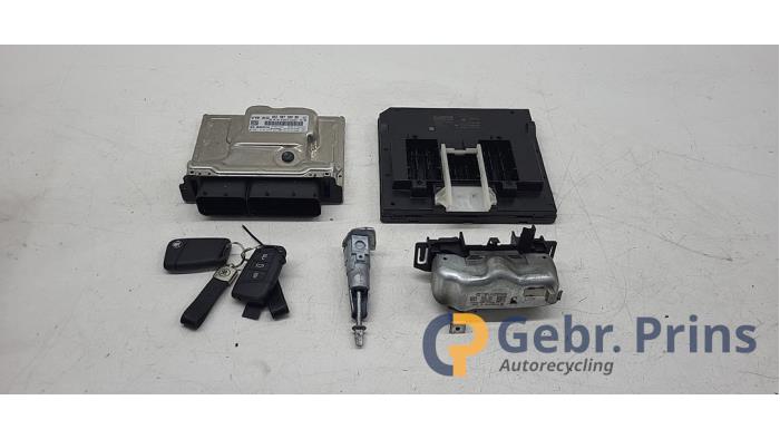 Used Ignition lock + computer Skoda Karoq 1.5 TSI 16V Price € 350,00 Inclusive VAT offered by Autorec. Gebr. Prins b.v.