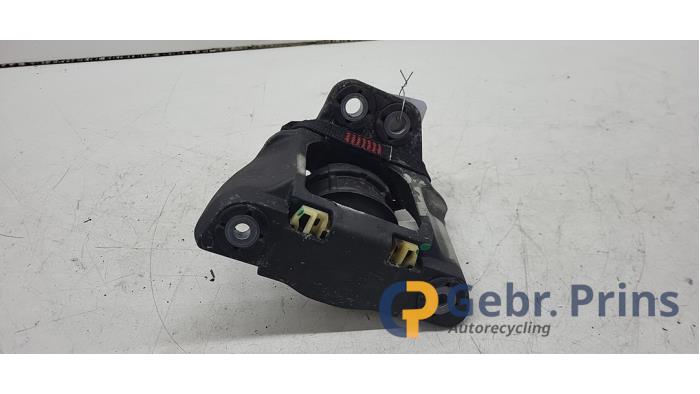 Engine mount Volvo XC60 II (UZ), 2017 2.0 T6 16V Plug-in Hybrid AWD, SUV, Electric Petrol, 1.969cc, 250kW (340pk), 4x4, B4204T46, 2021-04, UZBF (Used)