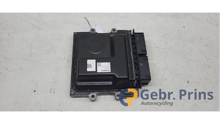 Used Engine management computer Volvo XC60 II (UZ) 2.0 T6 16V Plug-in Hybrid AWD Price € 200,00 Margin scheme offered by Autorec. Gebr. Prins b.v.