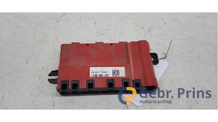 Begagnade Batterisensor BMW 3 serie Touring (F31) 318d 2.0 16V Pris € 25,00 Marginaltabell erbjuds av Autorec. Gebr. Prins b.v.