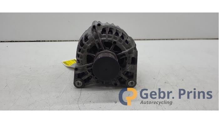 Usagé Dynamo Renault Captur I (2R) 1.2 TCE 16V EDC Prix € 50,00 Règlement à la marge proposé par Autorec. Gebr. Prins b.v.