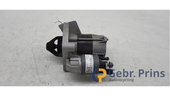 Begagnade Startmotor Peugeot 3008 II (M4/MC/MJ/MR) 1.2 12V e-THP PureTech 130 Pris € 50,00 Inklusive moms erbjuds av Autorec. Gebr. Prins b.v.
