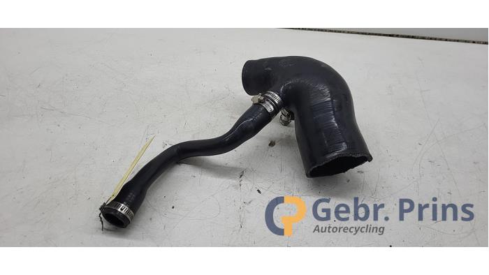 Gebrauchte Turboschlauch BMW 1 serie (F20) 114i 1.6 16V Preis € 30,00 Margenregelung angeboten von Autorec. Gebr. Prins b.v.