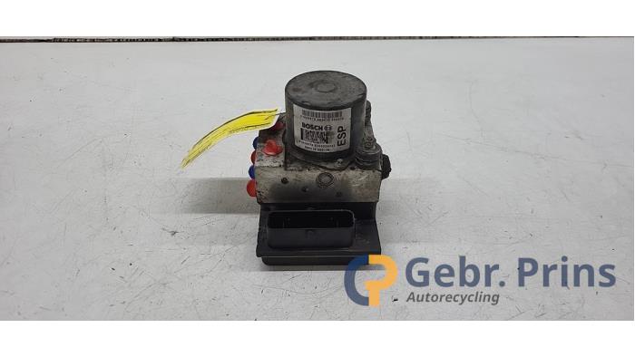 Usagé Pompe ABS Fiat 500 (312) 1.4 16V Prix € 40,00 Règlement à la marge proposé par Autorec. Gebr. Prins b.v.