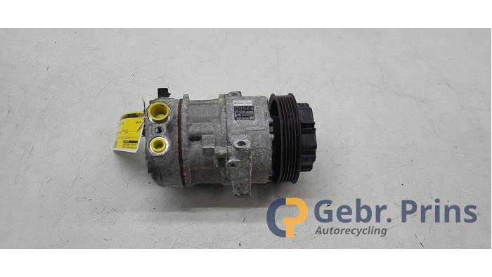 Gebrauchte Klimapumpe Opel Corsa E 1.0 SIDI Turbo 12V Preis € 100,00 Margenregelung angeboten von Autorec. Gebr. Prins b.v.