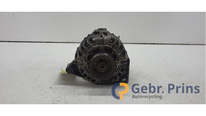 Begagnade Dynamo Audi A4 (B7) 2.5 TDI V6 24V Pris € 40,00 Marginaltabell erbjuds av Autorec. Gebr. Prins b.v.