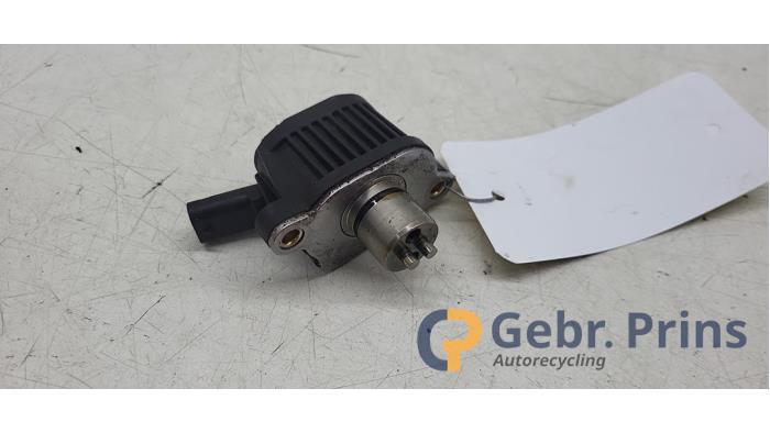 Begagnade Kamaxelsensor Volkswagen Golf VII (AUA) 1.4 TSI 16V Pris € 25,00 Marginaltabell erbjuds av Autorec. Gebr. Prins b.v.