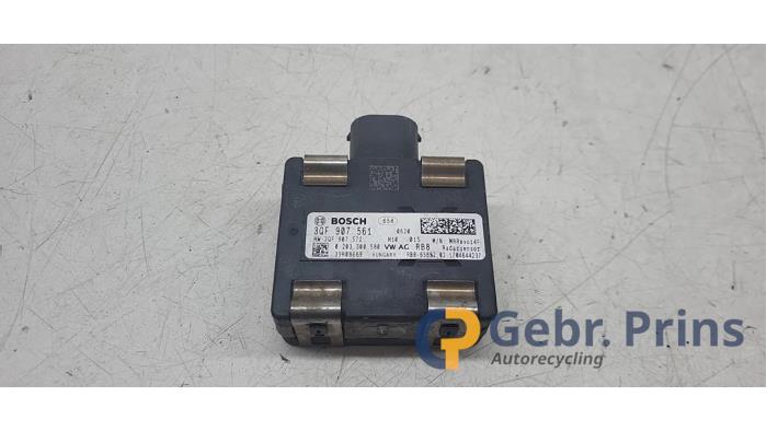 Begagnade Radarsensor Volkswagen Golf VII (AUA) 2.0 GTI 16V Performance Package Pris € 150,00 Marginaltabell erbjuds av Autorec. Gebr. Prins b.v.