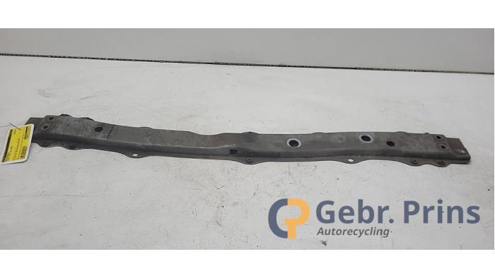 Begagnade Kylarstag Toyota Aygo (B10) 1.0 12V VVT-i Pris € 25,00 Marginaltabell erbjuds av Autorec. Gebr. Prins b.v.