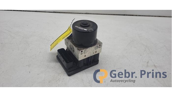 Gebrauchte ABS Pumpe Opel Astra H (L48) 1.6 16V Preis € 50,00 Margenregelung angeboten von Autorec. Gebr. Prins b.v.