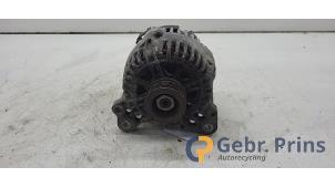 Dynamo van een Volkswagen Golf Plus (5M1/1KP) 1.6 FSI 16V 2007