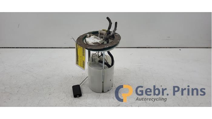 Gebrauchte Kraftstoffpumpe Elektrisch Fiat Fiorino (225) 1.4 Preis € 40,00 Margenregelung angeboten von Autorec. Gebr. Prins b.v.