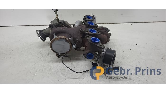 Używane Turbo Volvo V40 Cross Country (MZ) 2.0 D4 16V Cena € 600,00 Procedura marży oferowane przez Autorec. Gebr. Prins b.v.