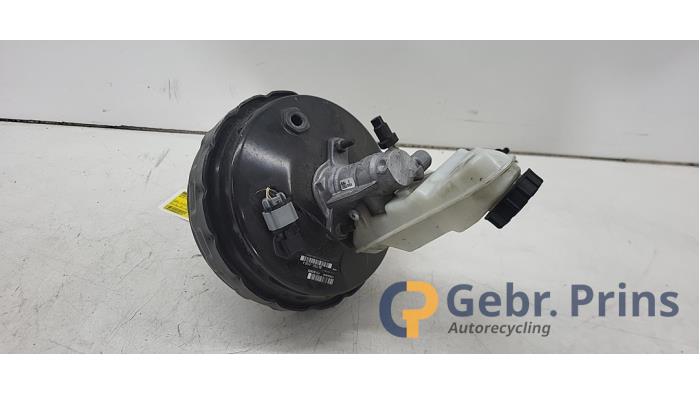 Usagé Servo frein Volvo V40 Cross Country (MZ) 2.0 D4 16V Prix € 50,00 Règlement à la marge proposé par Autorec. Gebr. Prins b.v.