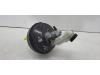 Volvo V40 Cross Country (MZ) 2.0 D4 16V Bromsservo