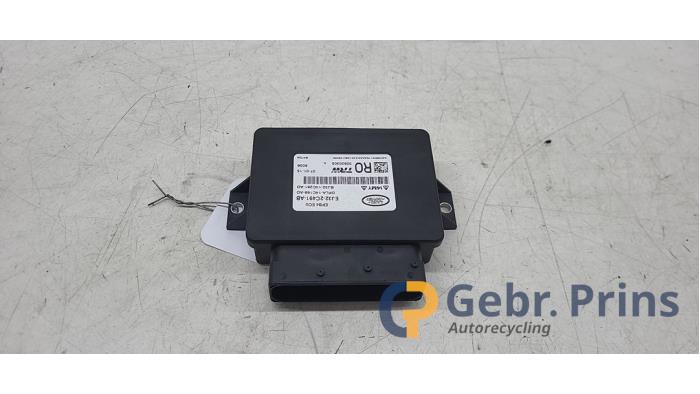 Używane Modul hamulca postojowego Landrover Range Rover Evoque (LVJ/LVS) 2.2 TD4 16V Cena € 30,00 Procedura marży oferowane przez Autorec. Gebr. Prins b.v.