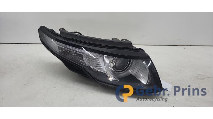 Używane Reflektor prawy Landrover Range Rover Evoque (LVJ/LVS) 2.2 TD4 16V Cena € 350,00 Procedura marży oferowane przez Autorec. Gebr. Prins b.v.
