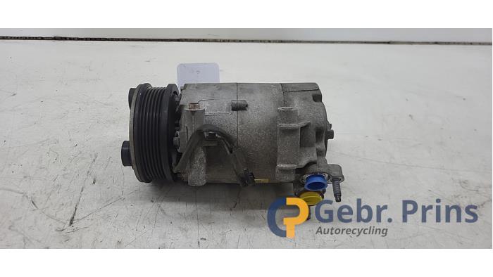 Usagé Pompe clim Landrover Range Rover Evoque (LVJ/LVS) 2.2 TD4 16V Prix € 150,00 Règlement à la marge proposé par Autorec. Gebr. Prins b.v.