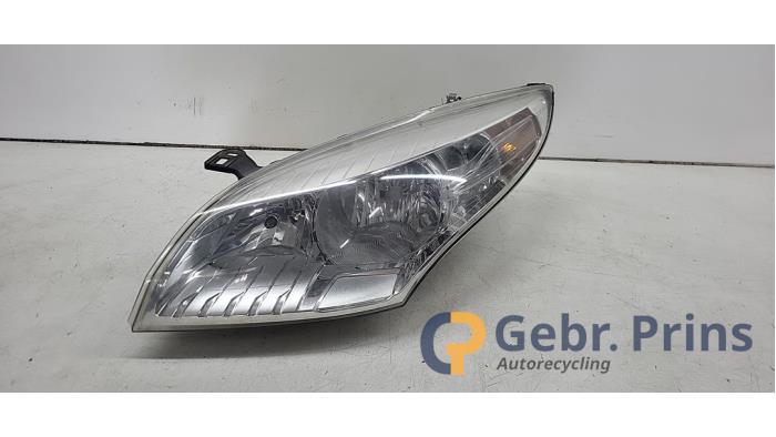 Używane Reflektor lewy Renault Megane III Berline (BZ) 1.5 dCi 110 Cena € 125,00 Procedura marży oferowane przez Autorec. Gebr. Prins b.v.