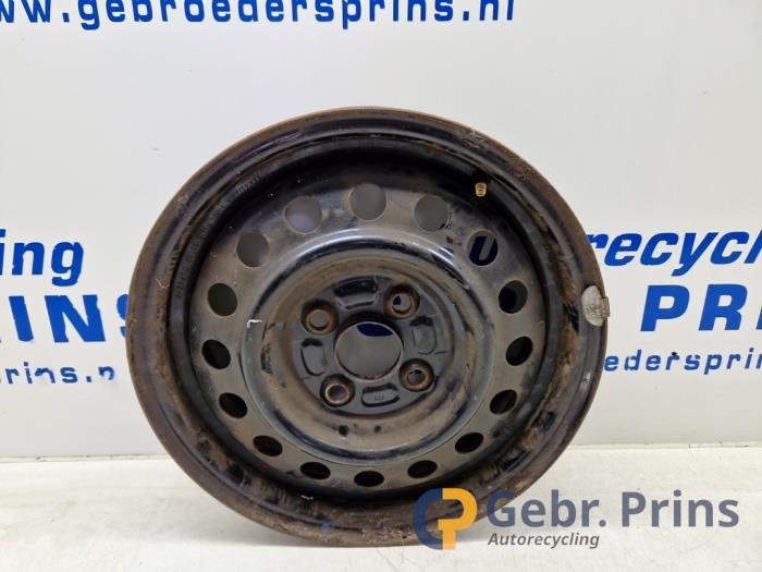 Używane Obrecz Daihatsu Cuore (L251/271/276) 1.0 12V DVVT Cena € 25,00 Procedura marży oferowane przez Autorec. Gebr. Prins b.v.