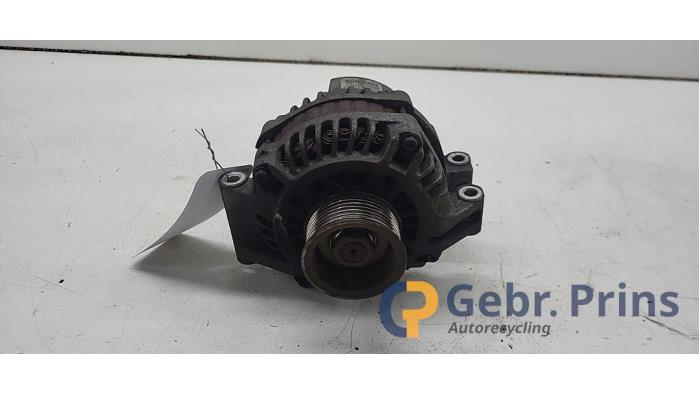 Gebrauchte Dynamo Honda FR-V (BE) 2.0 16V Preis € 35,00 Margenregelung angeboten von Autorec. Gebr. Prins b.v.
