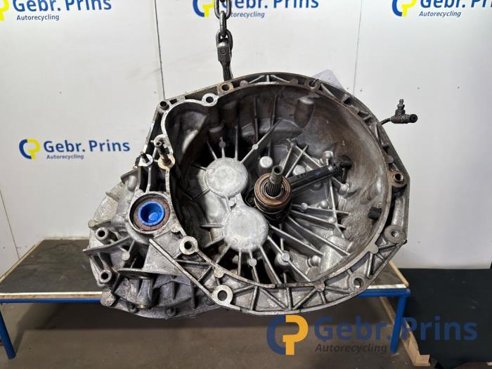 Gebrauchte Getriebe Nissan Primastar 1.9 dCi 100 Preis € 350,00 Margenregelung angeboten von Autorec. Gebr. Prins b.v.